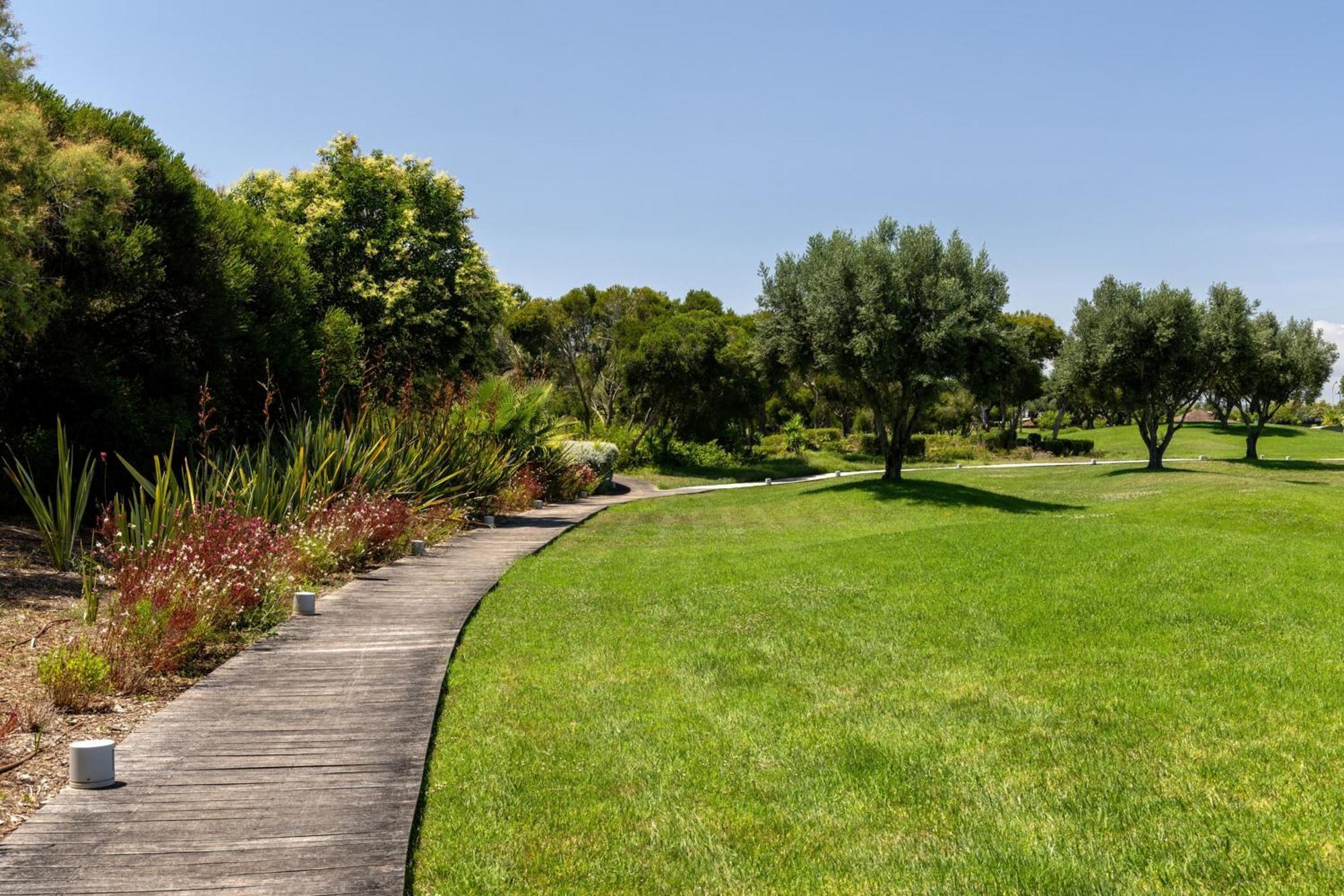 Domes Lake Algarve, Autograph Collection Vilamoura Eksteriør billede The park