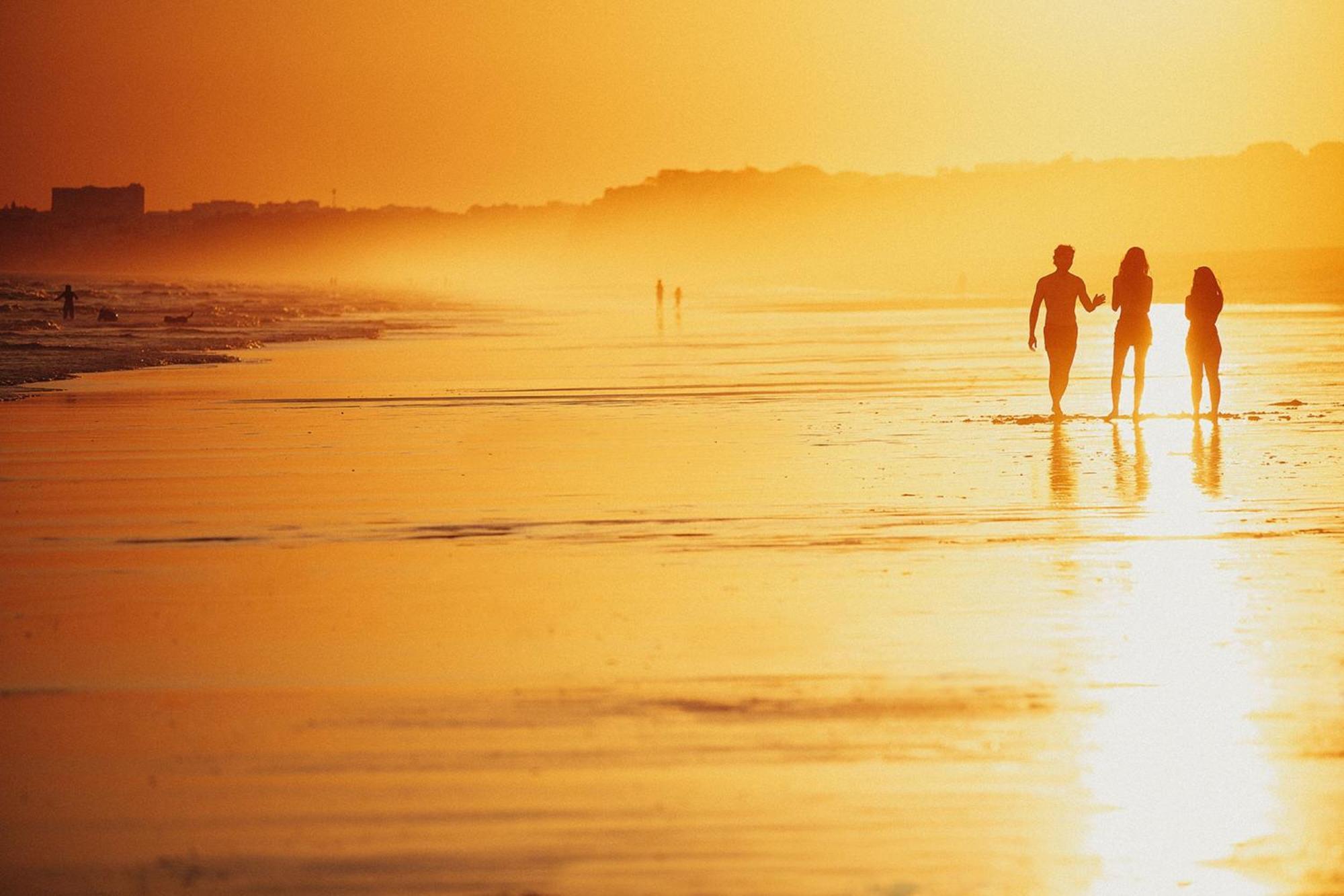 Domes Lake Algarve, Autograph Collection Vilamoura Eksteriør billede Sunset at the beach