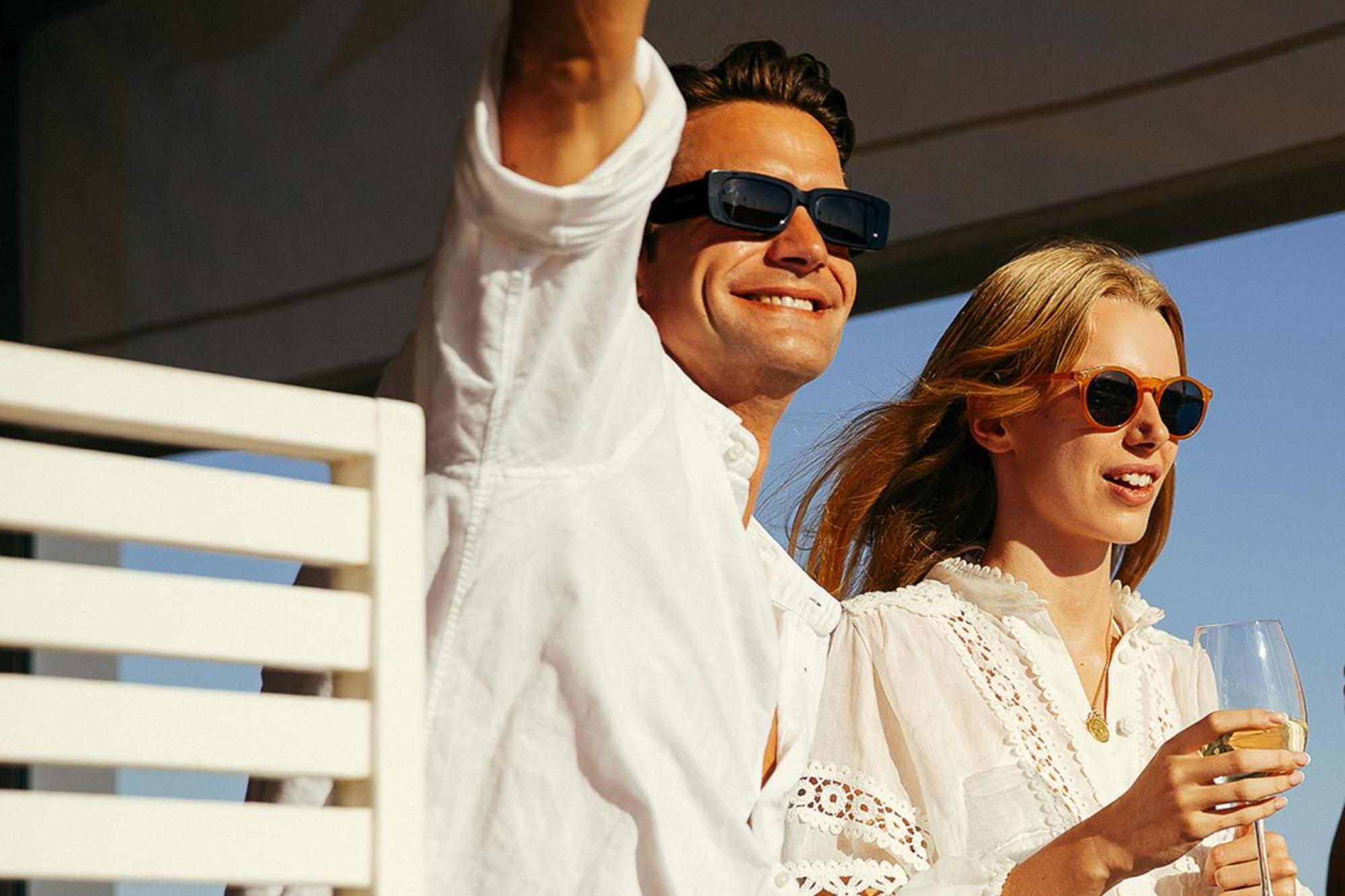 Domes Lake Algarve, Autograph Collection Vilamoura Eksteriør billede A couple wearing sunglasses