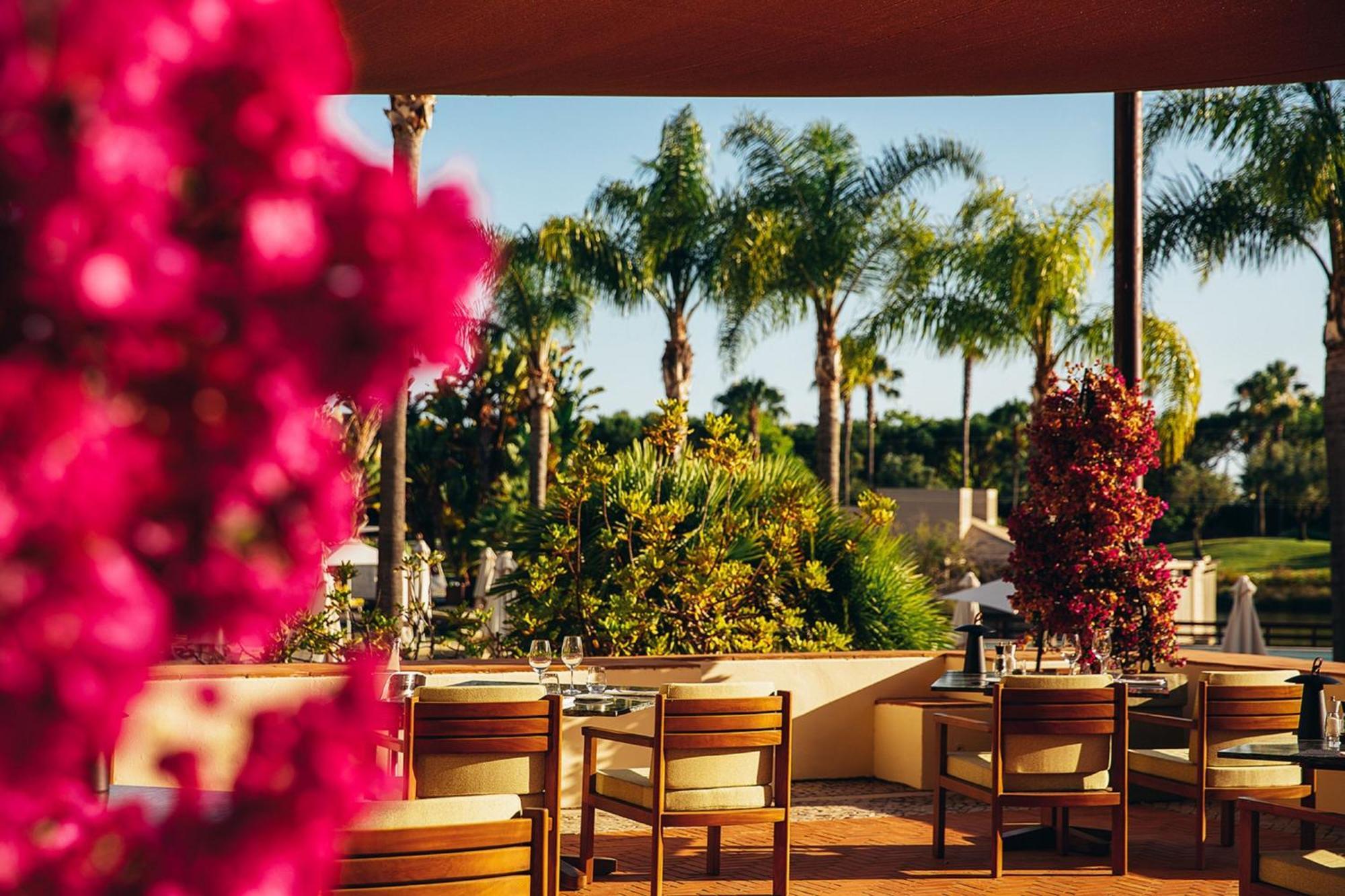 Domes Lake Algarve, Autograph Collection Vilamoura Eksteriør billede The restaurant at the Hotel Unique